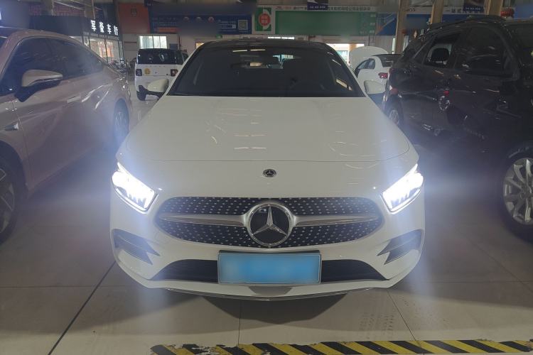 Used Mercedes-Benz A-Class 2022 Revised Version A 200 L Sport Sedan Fashionable Style