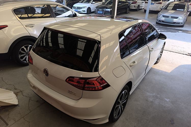 Used Volkswagen Golf 2017 280TSI Automatic R-Line Million-Vehicle Commemorative Edition
