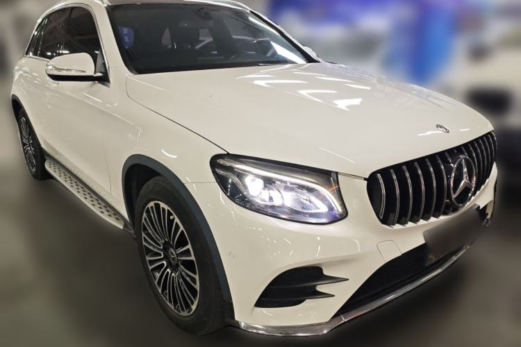 Used Mercedes-Benz GLC 2017 GLC 260 4MATIC Dynamic Edition Front Right 45 Deg