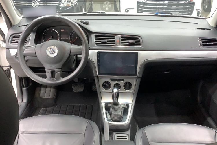 Used Volkswagen Gran Lavida 2013 1.6L Automatic Comfort Model