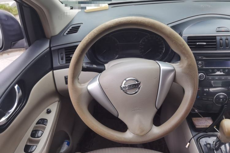Used Nissan Tiida 2011 1.6L CVT Smart Version Steering Wheel