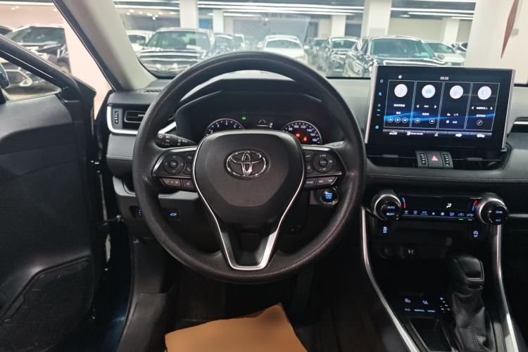 Used Toyota Wildlander 2020 2.0L CVT Two-Wheel Drive Luxury Edition Steering Wheel