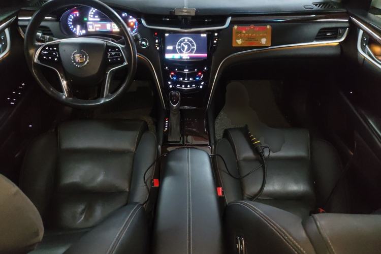 Used Cadillac XTS 2015 28T Luxury Model Center Console