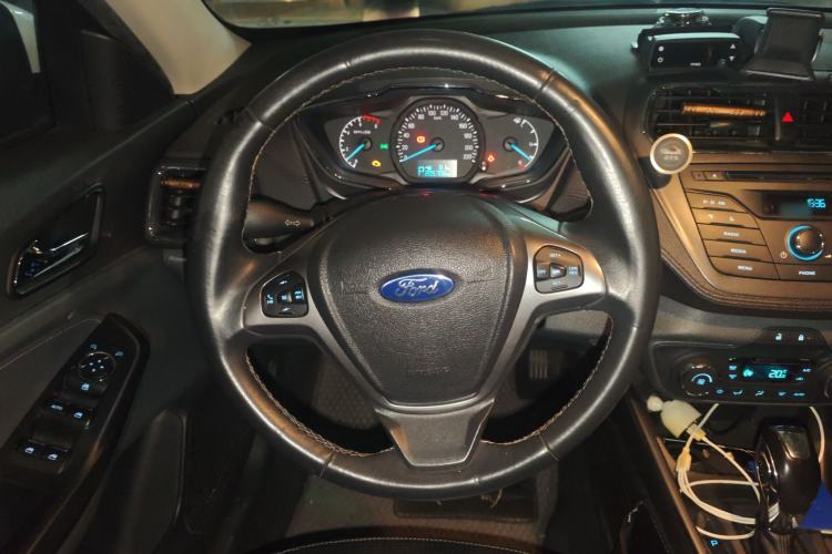 Used Ford Escort 2015 1.5L Automatic Fashion Model Steering Wheel