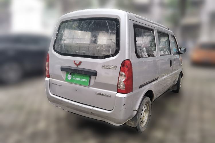 Used Wuling Rongguang 2011 1.2L Base Version
