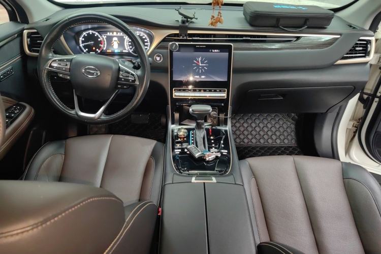 Used GAC Trumpchi GS5 2019 270T Automatic Luxury Edition Center Console