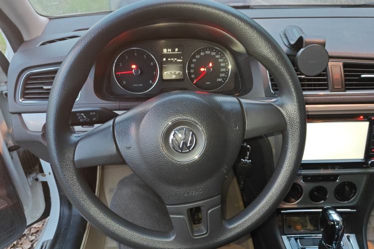 Used Volkswagen Lavida 2013 Restyled Classic 1.6L Automatic Comfort Edition Steering Wheel