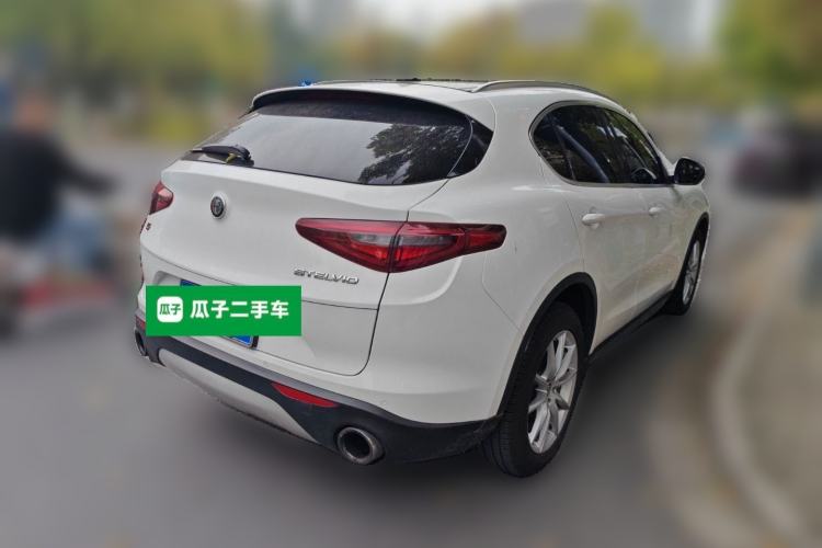 Used Alfa Romeo Stelvio 2017 2.0T 200HP Luxury Edition
