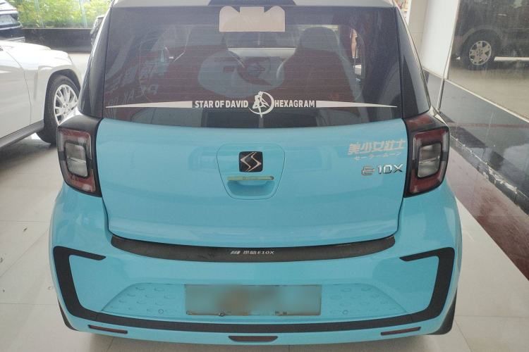 Used SOL E10X 2021 302 km Range Luxury Version 31.4 kWh