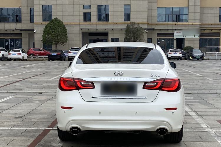 Used Infiniti Q70 2015 Q70L 2.5L Enjoyment Edition
