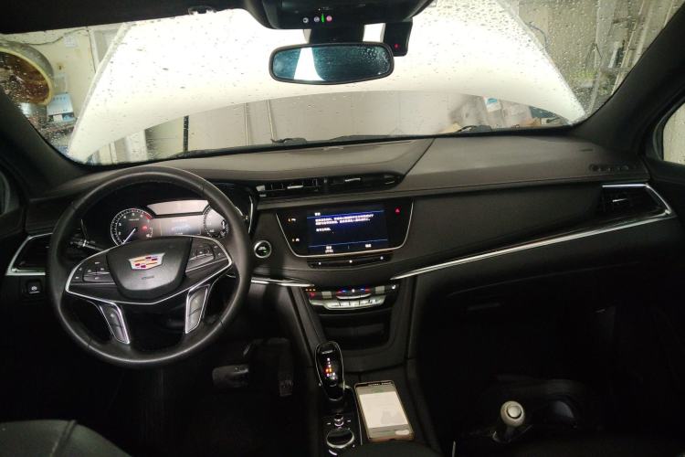 Used Cadillac XT5 2021 28T Luxury Model