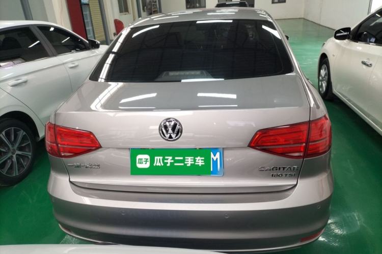 Used Volkswagen Sagitar 2017 180TSI Automatic Luxury Edition
