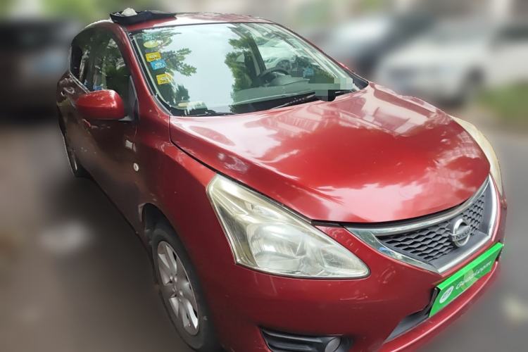 Used Nissan Tiida 2013 1.6L CVT Cool Cafe Edition
