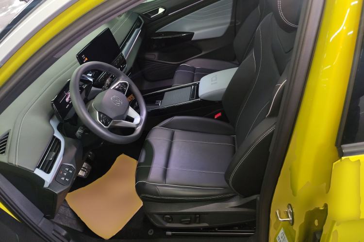 Used Volkswagen ID.4 X 2021 Pure+ Long-Range Edition Left Front Seat