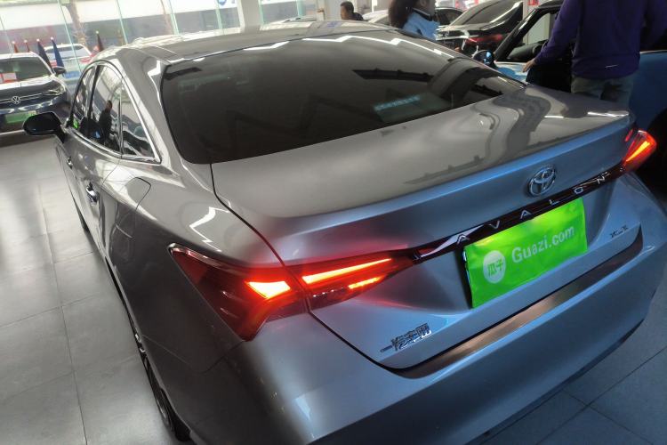 Used Toyota Avalon 2019 2.0L XLE Premium Edition China VI