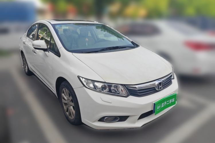 Used Honda Civic 2012 1.8L automatic luxury edition Front Right 45 Deg