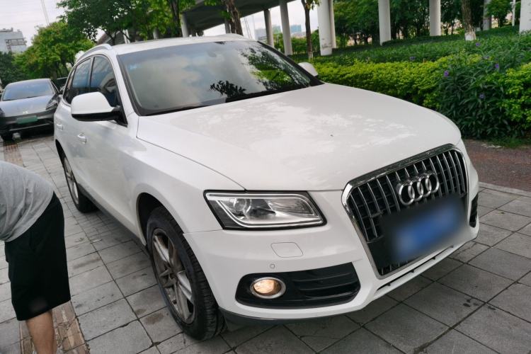 Used Audi Q5 2017 40 TFSI Technology Edition Front Right 45 Deg