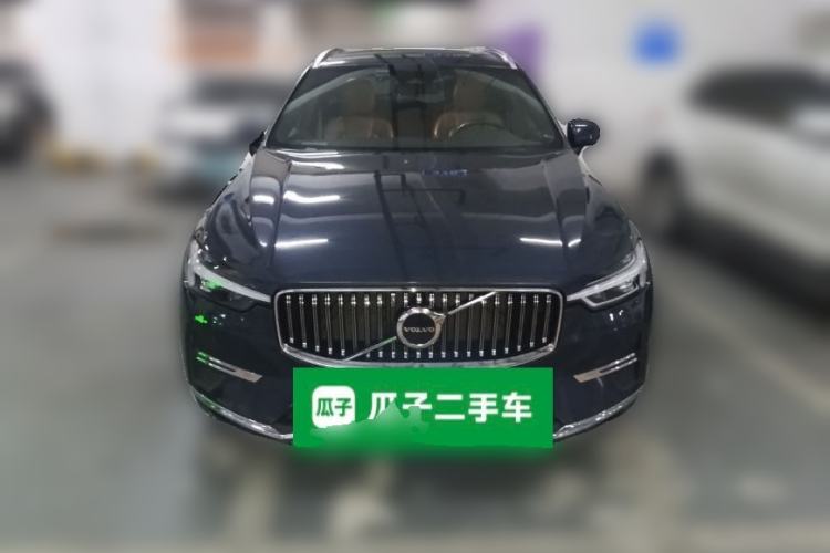 Used Volvo XC60 2023 B5 4x4 Smart Luxury Edition Front