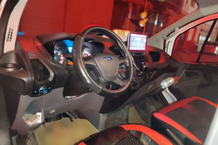 Used Ford Transit 2020 2.0T Diesel Multi-Function Commercial Vehicle Mid-Chassis Low-Roof Design with Dual Rear Doors Emission Standard China V
