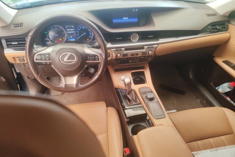 Used Lexus ES 2015 200 Elite Edition
