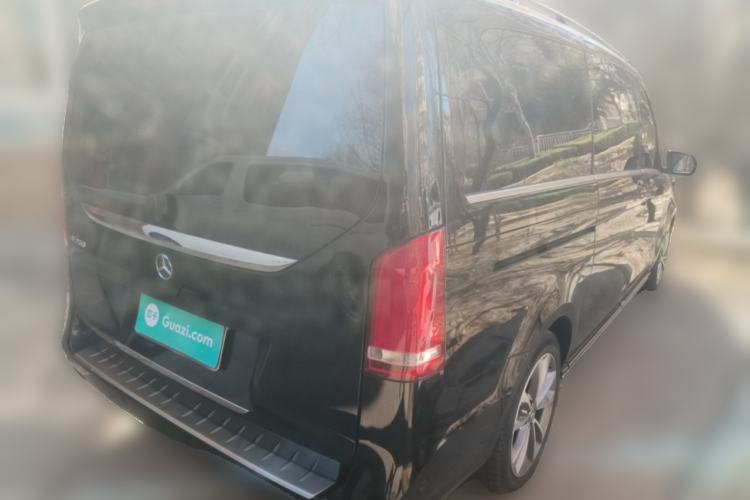 Used Mercedes-Benz V-Class 2022 V 260 Avantgarde Edition