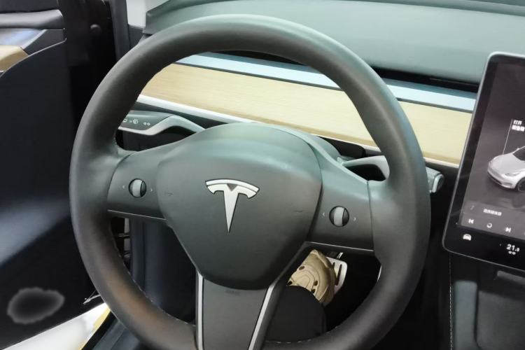 Used Tesla Model Y 2021 Performance High-Performance All-Wheel-Drive Version Interior 1