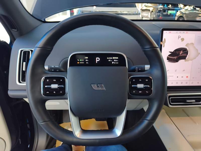 Used Li Auto L7 2023 Air model — 10