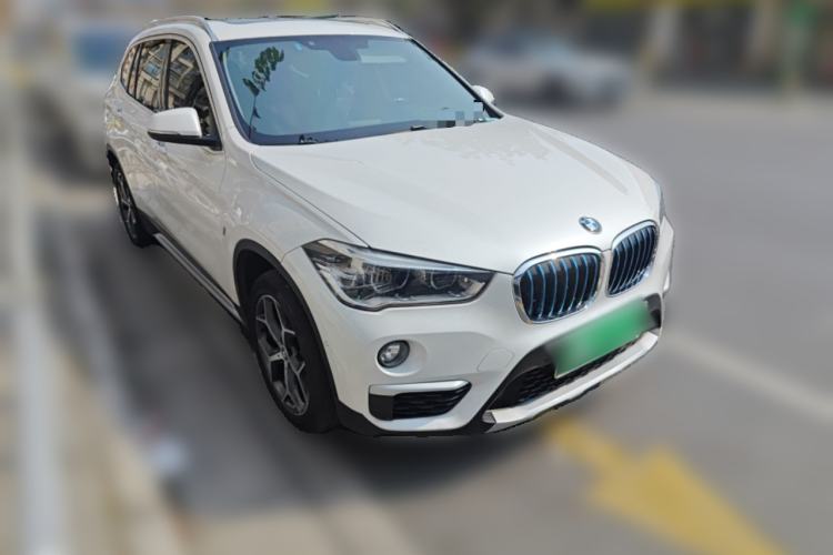 Used BMW X1 New Energy 2018 xDrive25Le Luxury Model Front Right 45 Deg