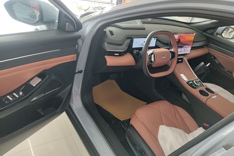 Used Geely Galaxy L6 2025 EM-i 140km Explorer+ Edition
