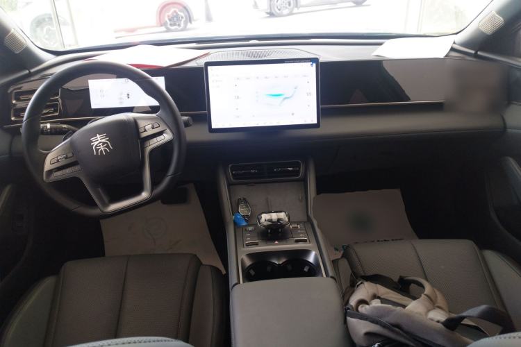 Used BYD Qin L 2025 DM-i Smart Drive 120KM Superior Model
