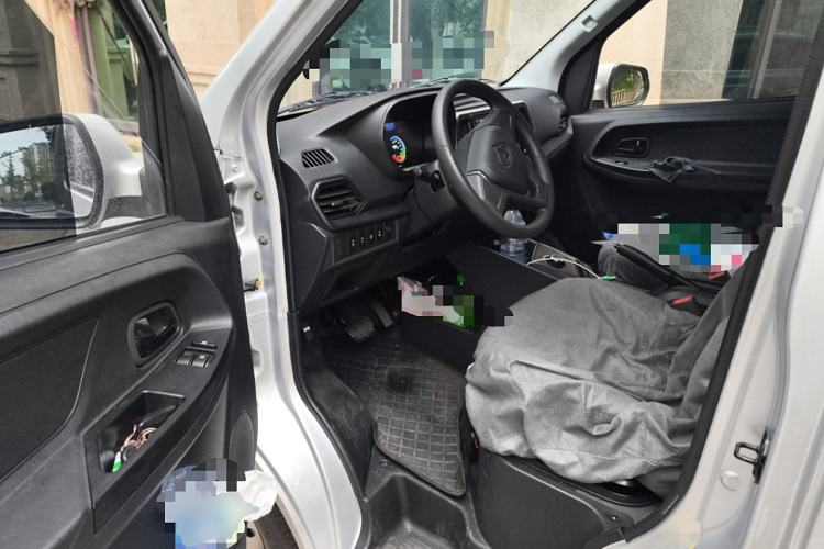 Used CHANGAN KAICHENG Ruixing EM80 2025 Passenger Version Comfort Model 6 Seats 300 km Liftback Door