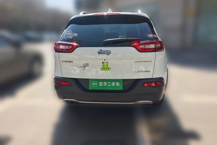 Used Jeep Cherokee 2017 2.0L Superior Edition