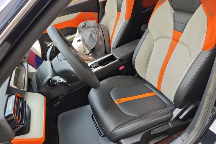 Used Dongfeng Aeolus Yixuan 2023 Mach Edition 1.5L Automatic Chasing Wind Version Left Front Seat