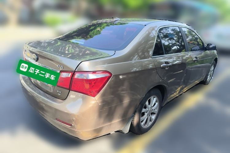 Used BYD G6 2013 2.0L Manual Luxury Version
