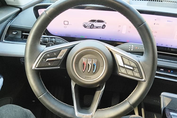 Used Buick E5 2023 Premium Long-Range Version
