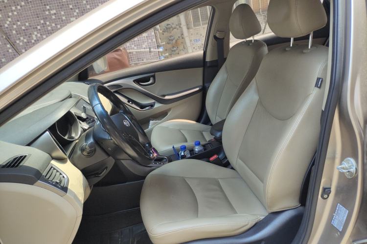 Used Hyundai Elantra (5th Generation / Langdong) 2015 1.6L Automatic Luxury Model
