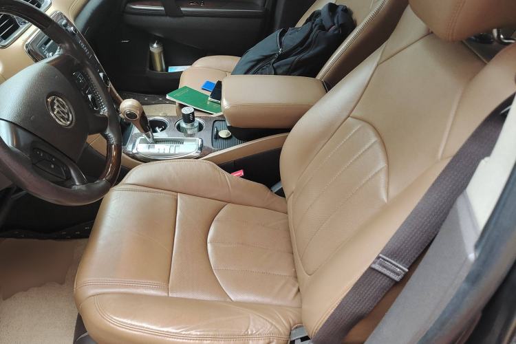 Used Buick Enclave 2014 3.6L Two-Wheel Drive Elite Comfort Version