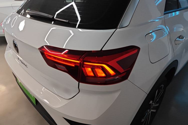 Used Volkswagen T-ROC 2021 280TSI DSG Two-Wheel Drive Comfort Connect Edition
