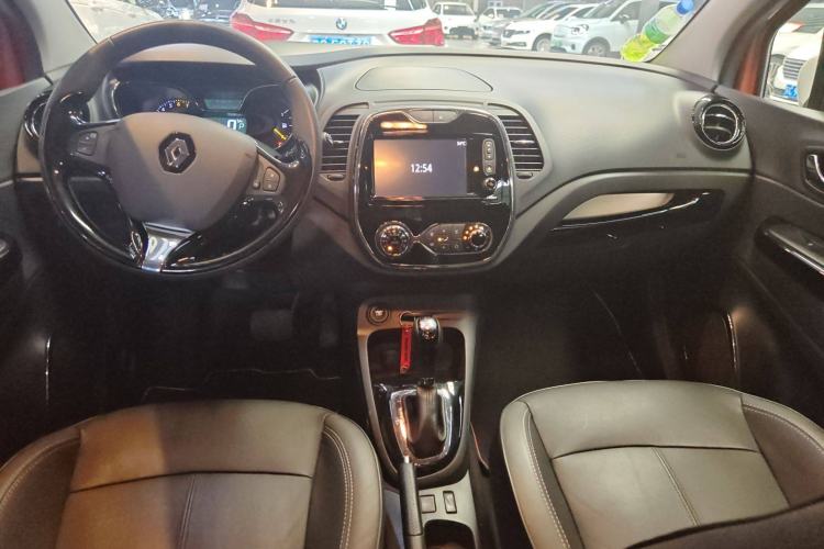 Used Renault Captur 2015 1.2T Automatic Luxury Edition