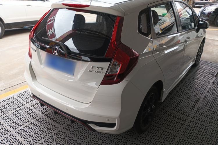 Used Honda Fit 2018 1.5L CVT Trendy Run+ Edition Rear Right 45 Deg