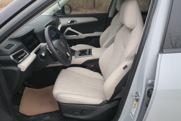 Used BYD Yuan UP 2025 Intelligent Driving Version 401 km Leading Edition