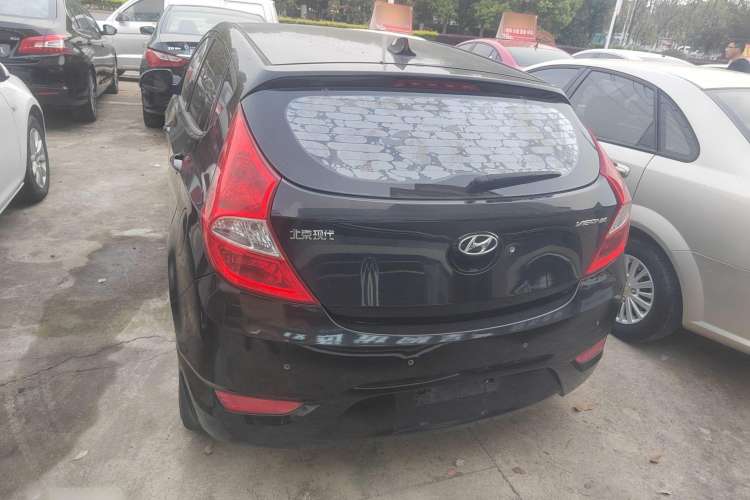 Used Hyundai Verna (older generation) 2011 Hatchback 1.4L Automatic Comfort Model GS