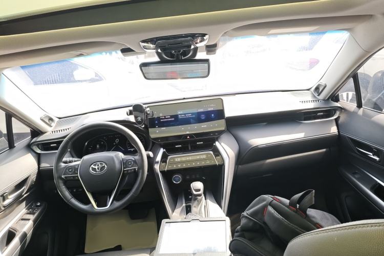 Used Toyota Harrier 2022 Dual-Engine 2.5L CVT Four-Wheel Drive Flagship Edition
