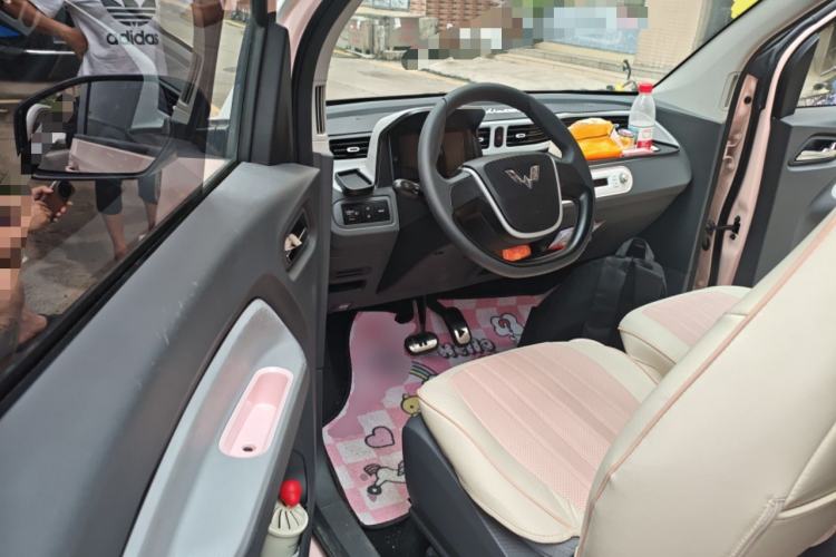 Used Wuling Hongguang MINIEV 2021 Macaron Premium Model – Lithium Iron Phosphate Driver Seat