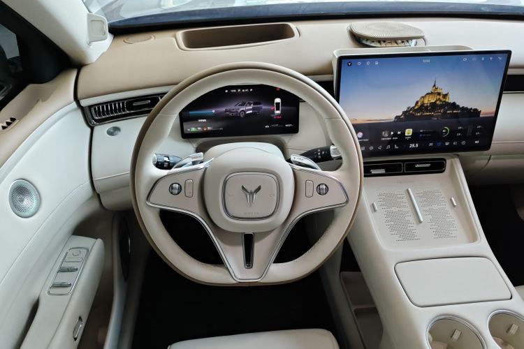 Used VOYAH FREE 2025 Model FREE+ Four-Wheel-Drive Qiankun Edition
