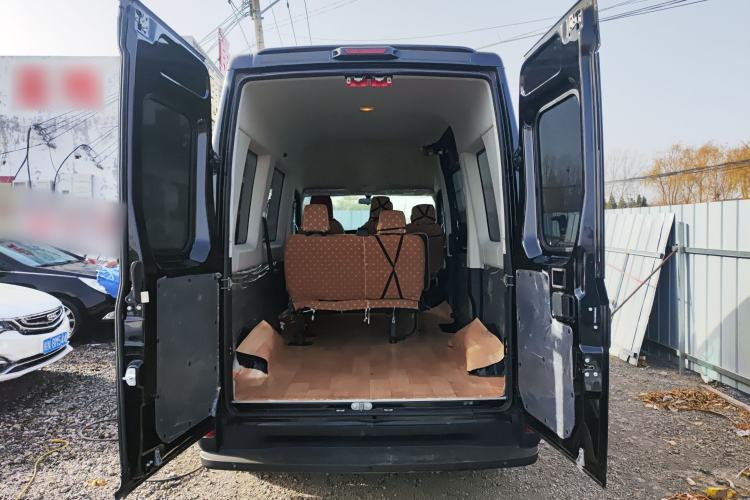 Used Iveco Eurocargo 2021 2.0T Manual Super-Rui Short Wheelbase High-Roof Side-Sliding Door F1A
