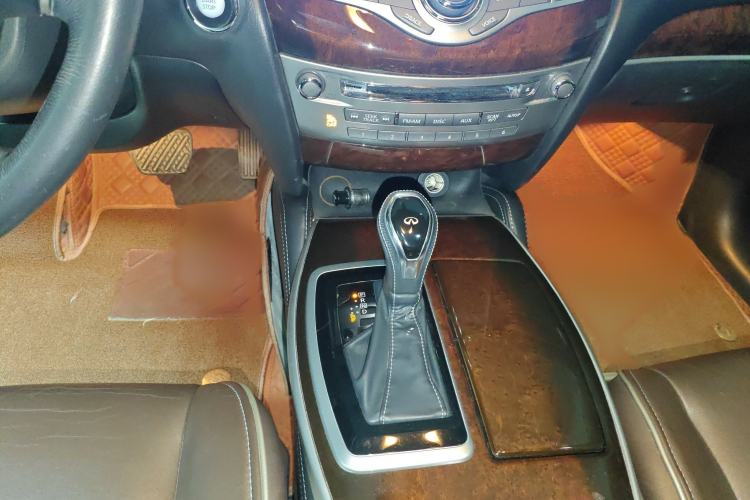 Used Infiniti QX60 2016 2.5 S/C Hybrid Two-Wheel-Drive Excellence Edition China V Standard
