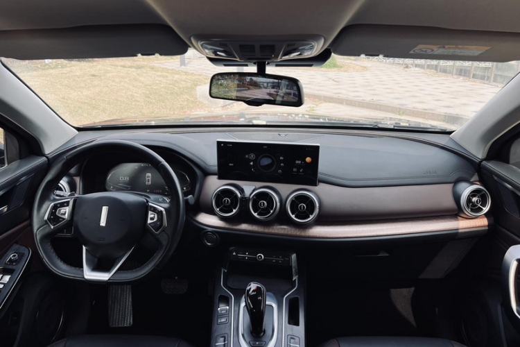 Used Wey VV5 2020 1.5T Two-Wheel Drive Smart Pioneer