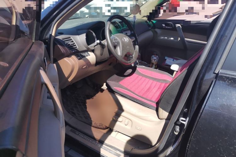 Used Toyota Highlander 2011 2.7L Two-Wheel Drive 5-Seater Sport Edition
