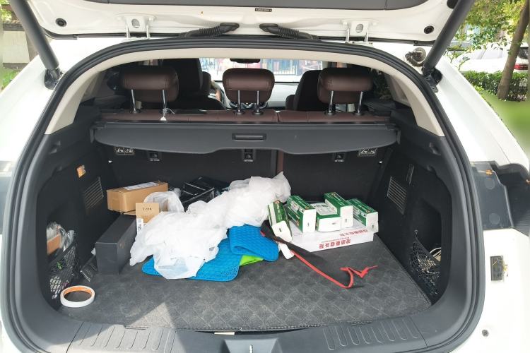 Used Wey VV5 2017 2.0T Flagship Edition Trunk